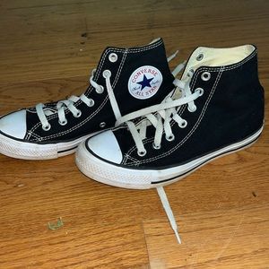 Black Hightop Converse Women’s Size 7